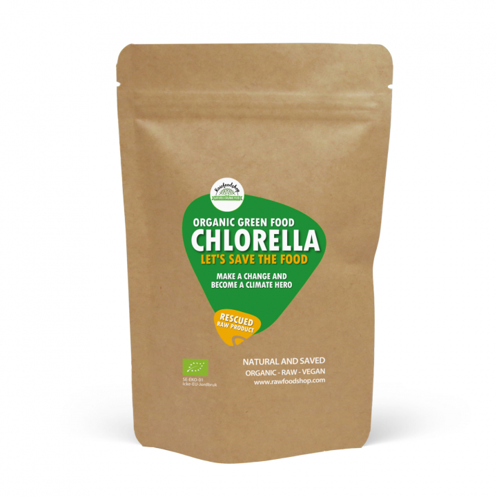 Chlorella Pulver EKO 500g i gruppen OUTLET 30-80% / Örter, alger & svampar 30-50% hos Rawfoodshop Scandinavia AB (SFRPUL250631E)