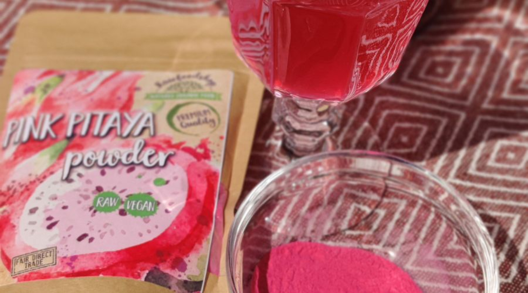 Rosa morgondryck med Pink Pitaya!