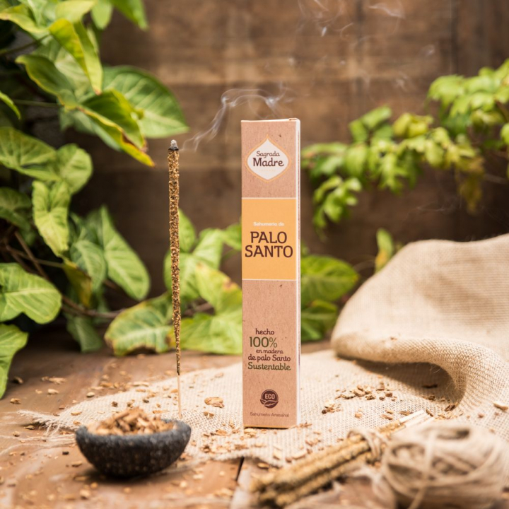 Palo Santo Rökelsepinnar 8st i gruppen Hem & Själ / Stämning & doft / Rökelse hos Rawfoodshop Scandinavia AB (1-01)