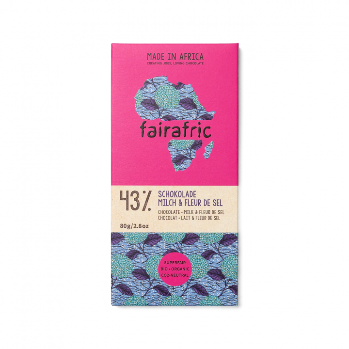 Fairafric - Mjölkchoklad med Flingsalt 43% 80g i gruppen Råvaror & Dryck / Godis & Choklad / Choklad & Bars hos Rawfoodshop Scandinavia AB (22291)