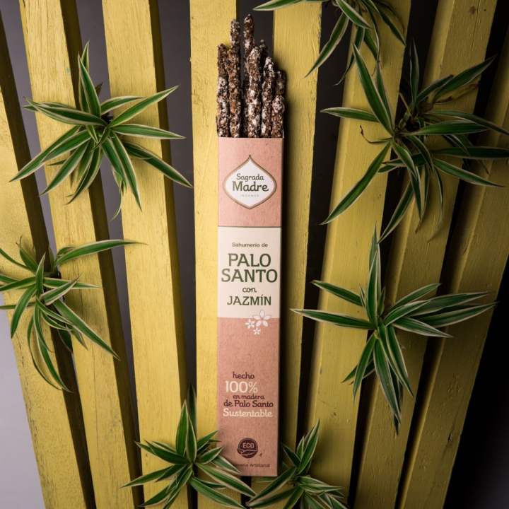 Palo Santo & Jasmin Rökelsepinnar 8st i gruppen Hem & Själ / Stämning & doft / Rökelse hos Rawfoodshop Scandinavia AB (9-01)