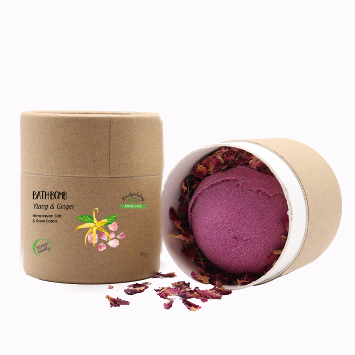 Badbomb Ylang & Ingefära 170g i gruppen Hud & Kropp / Bad & Spa / Badbomber hos Rawfoodshop Scandinavia AB (EBBSUL01)