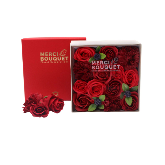 Ask Tvålblommor Röda Rosor