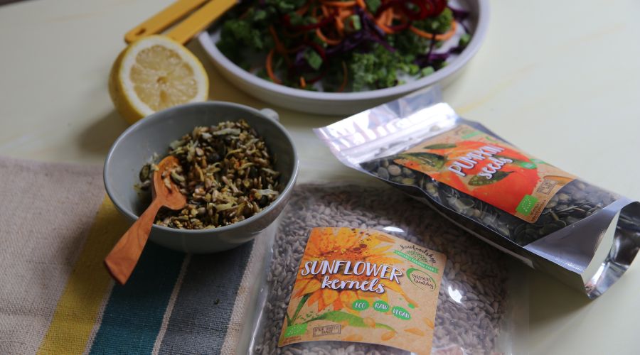 Kryddigt fröcrunch till sallader och soppor