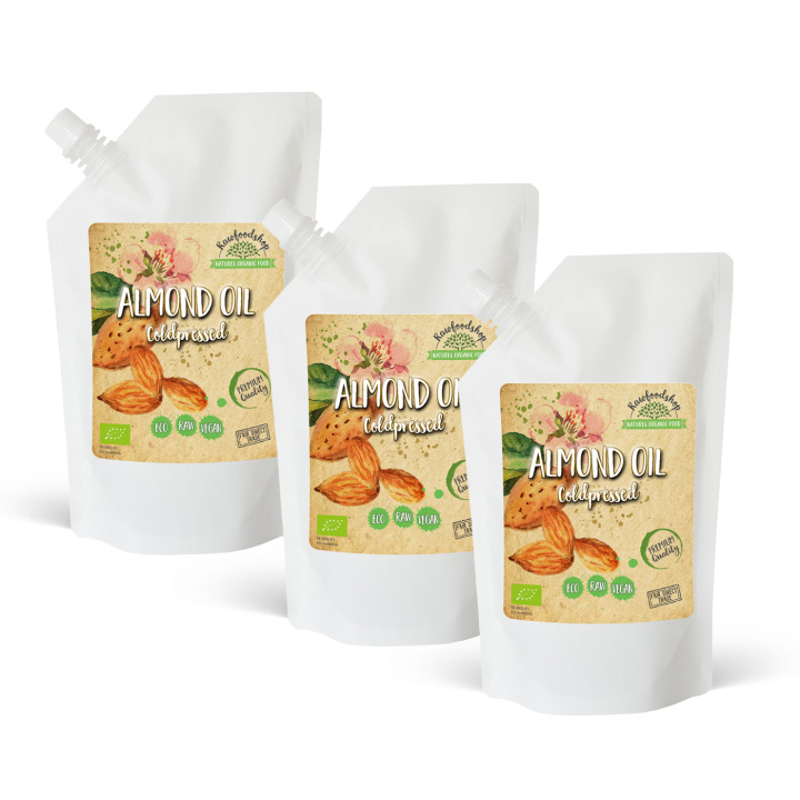 Mandelolja kallpressad EKO 500ml x 3 flaskor i gruppen Råvaror & Dryck / Skafferiet / Oljor / Oljor hos Rawfoodshop Scandinavia AB (2081203-SET3)