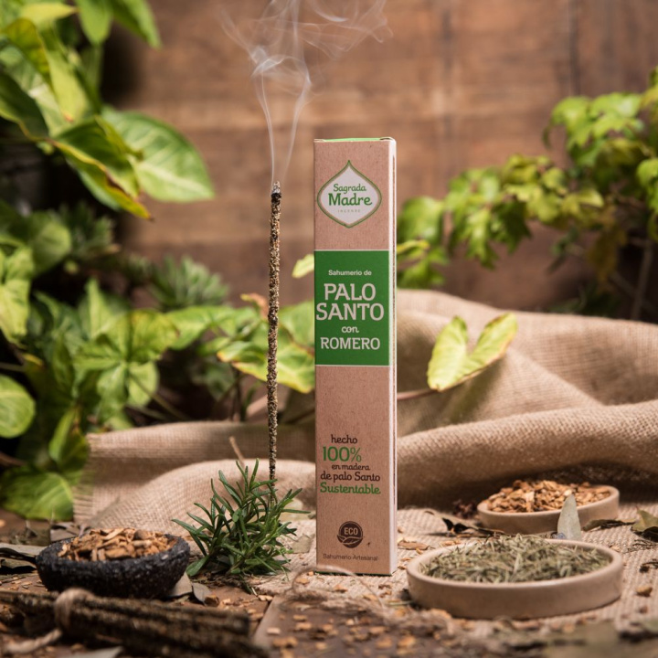 Palo Santo & Rosmarin Rökelsepinnar 8st i gruppen Hem & Själ / Stämning & doft / Rökelse hos Rawfoodshop Scandinavia AB (7-01)