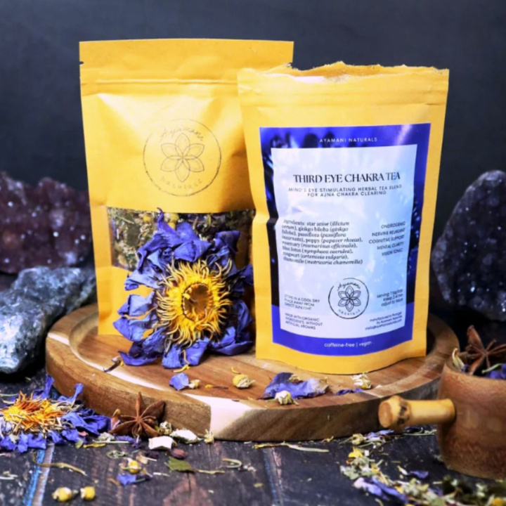 Tredje Ögat Chakra Lotus Örtte 30g i gruppen Råvaror & Dryck / Drycker / Teer hos Rawfoodshop Scandinavia AB (AYAM04)