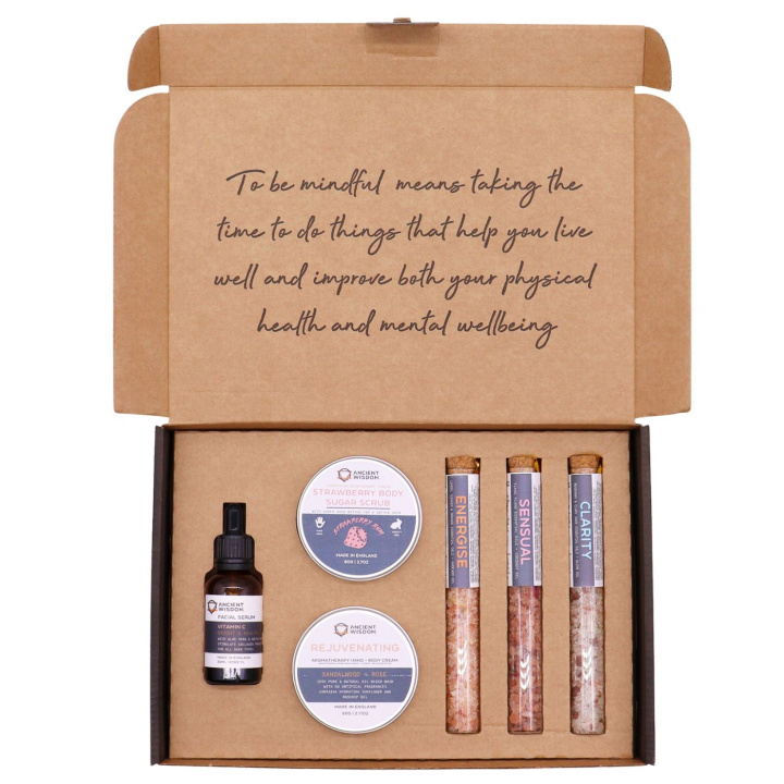 Serenity Essential Self care Kit i gruppen Hud & Kropp / Bad & Spa / Badsalt hos Rawfoodshop Scandinavia AB (SCKIT-01)