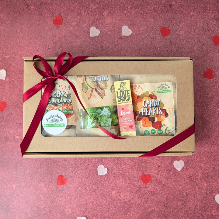 Lovebox – Snacks & Choklad i gruppen Hem & Själ / Presenter / Presentboxar hos Rawfoodshop Scandinavia AB (VALENTINEBOX)